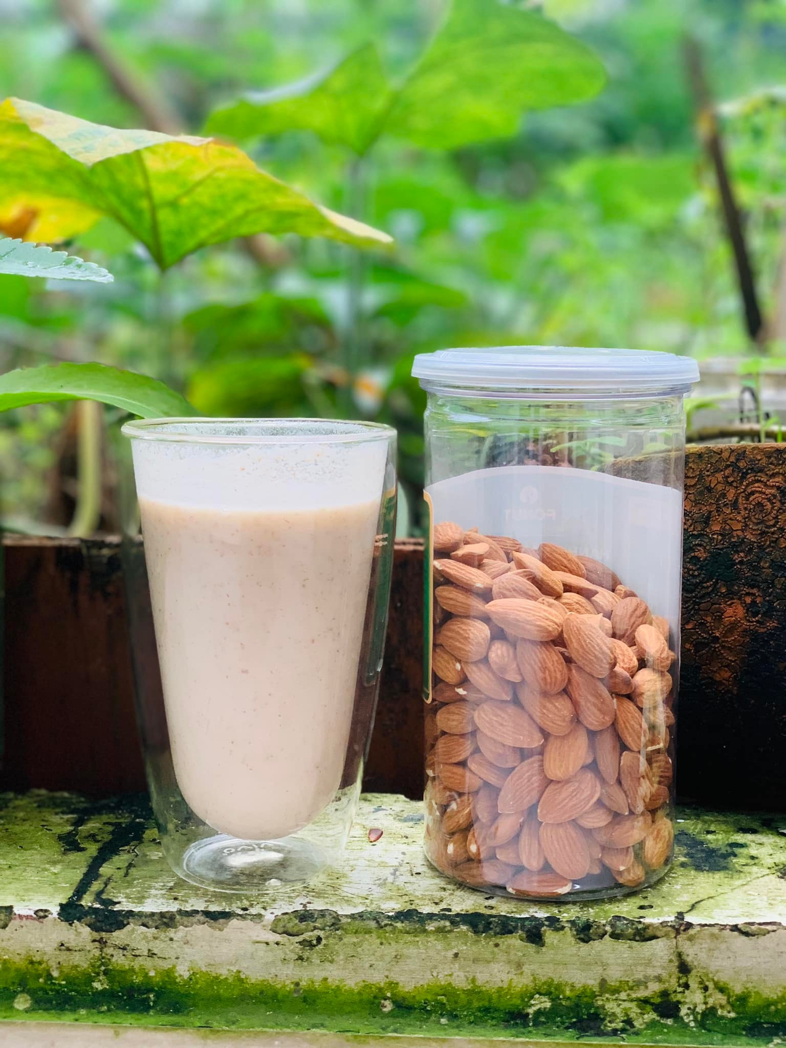 ăn hạt hạnh nhân sau sinh giảm cân